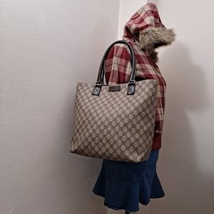 Gucci GG Brown Supream Tote Bag